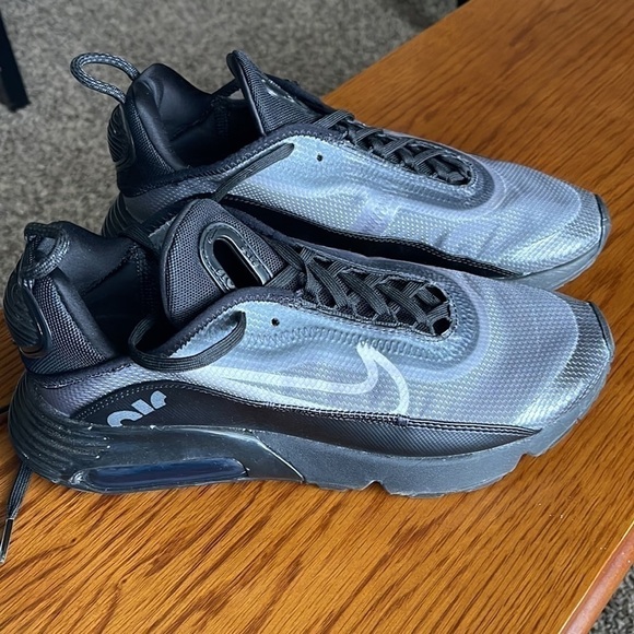 Nike Air Max 2090
Black Wolf Grey - Picture 5 of 11